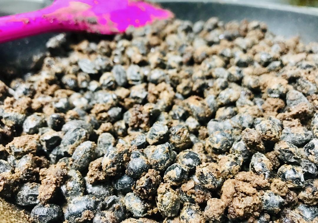 玫瑰沙陈皮黑豆