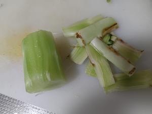 素炒三丝（莴笋木耳胡萝卜）的做法 步骤3