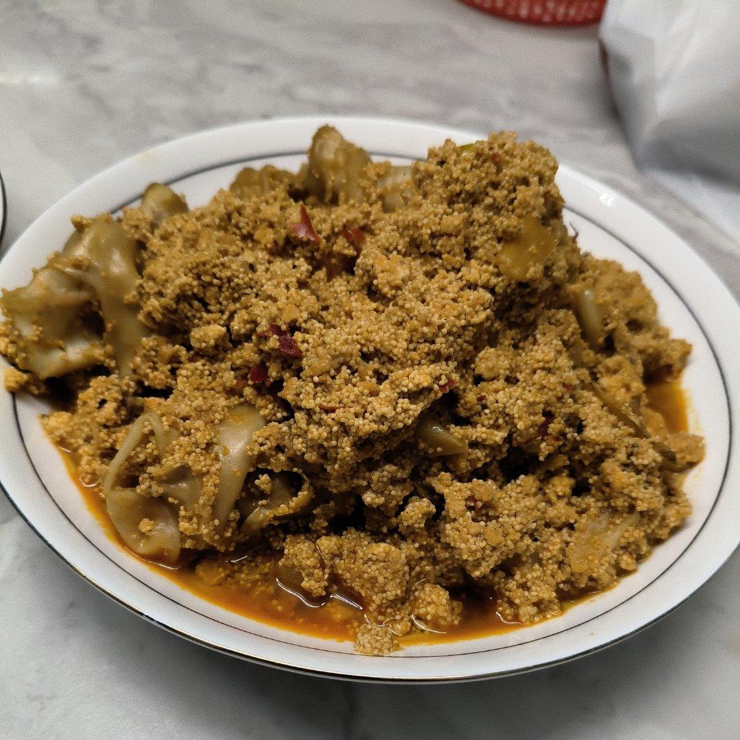 🔥🐟无敌下饭的家常烧鱼籽（干锅鱼杂）🍚🥤