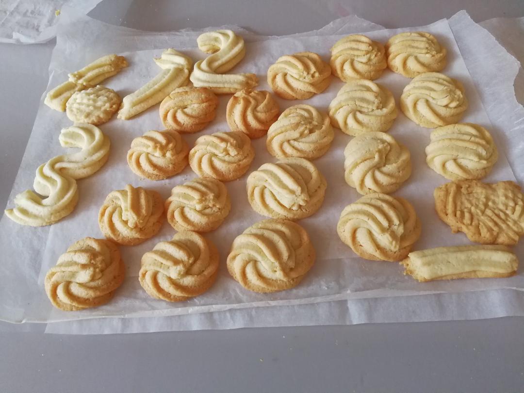 曲奇饼干的做法（烤箱做曲奇）