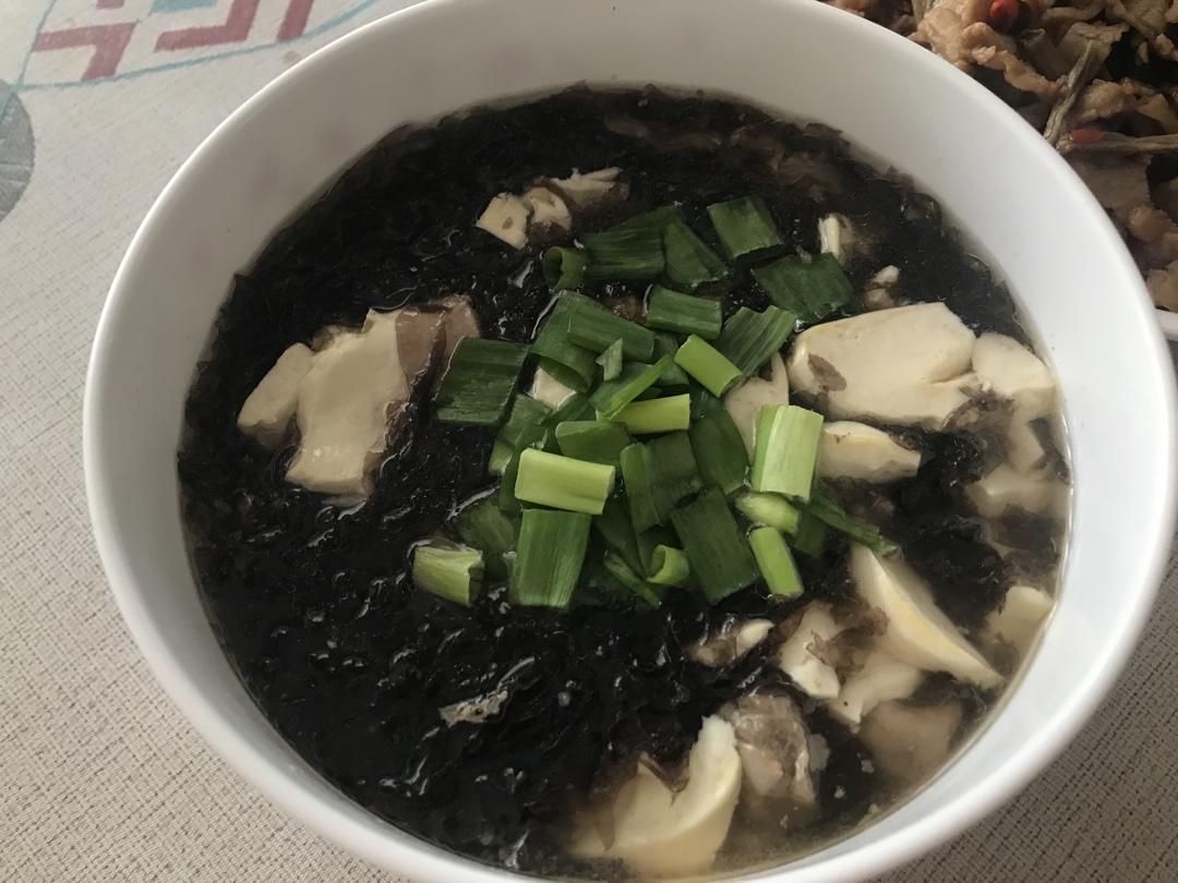 紫菜豆腐汤