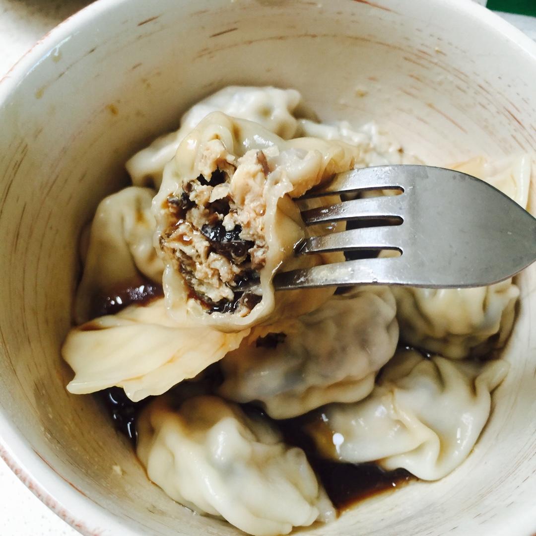 lee_au做的猪肉香菇木耳饺子