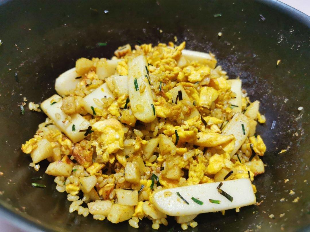 厨师长教你“蛋炒饭”如何做才好吃，答案都在这里面！