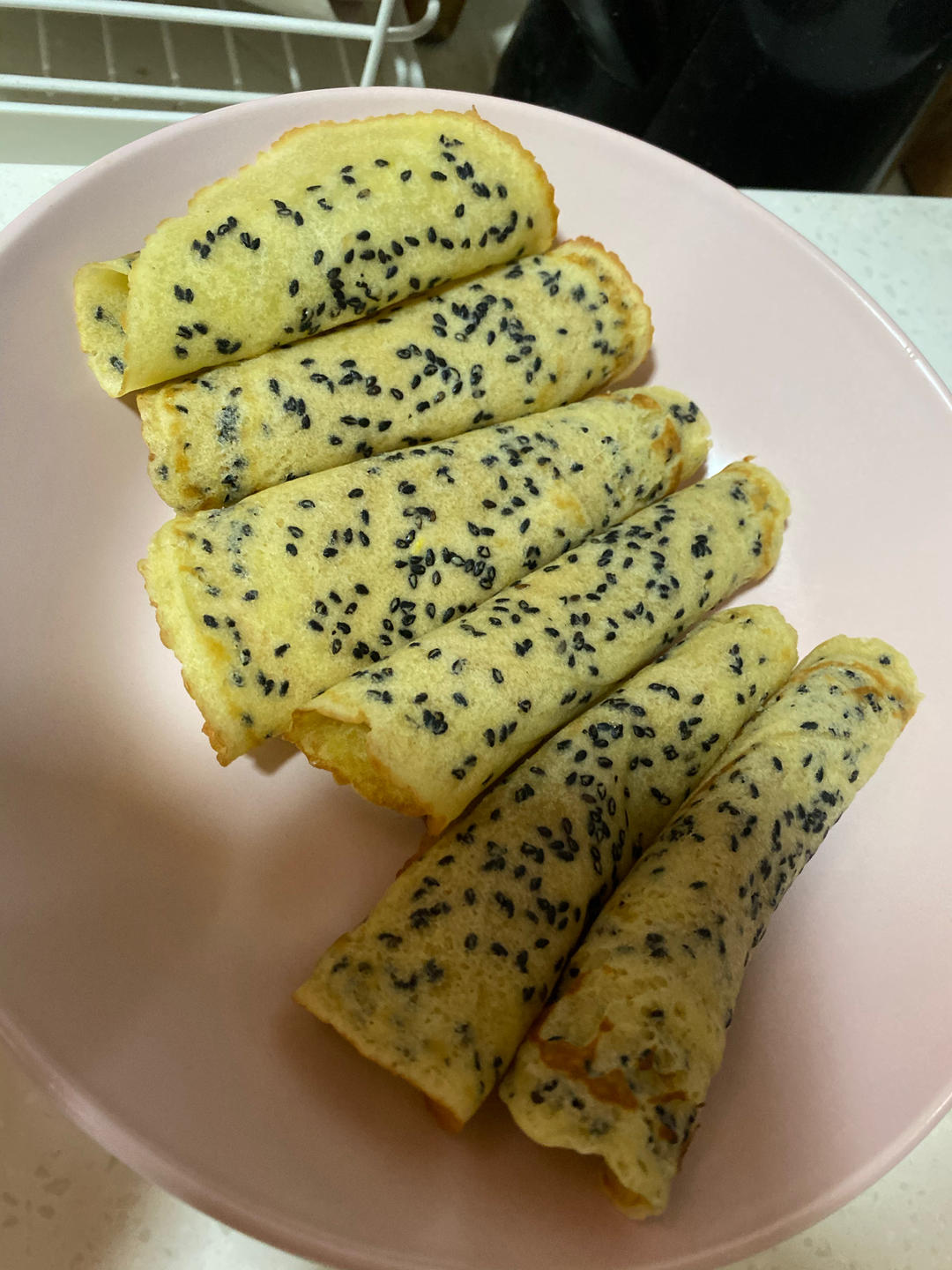 鸡蛋卷，平底锅就能做，酥到掉渣