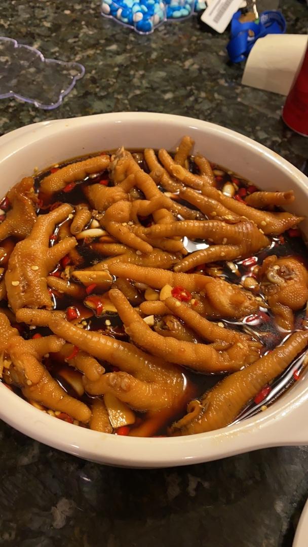 绝对不会后悔的酸辣鸡爪
