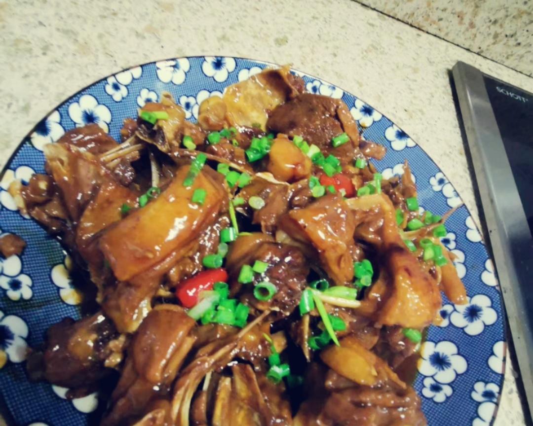 一鸭两吃之麻油鸭、鸭肉菌菇汤