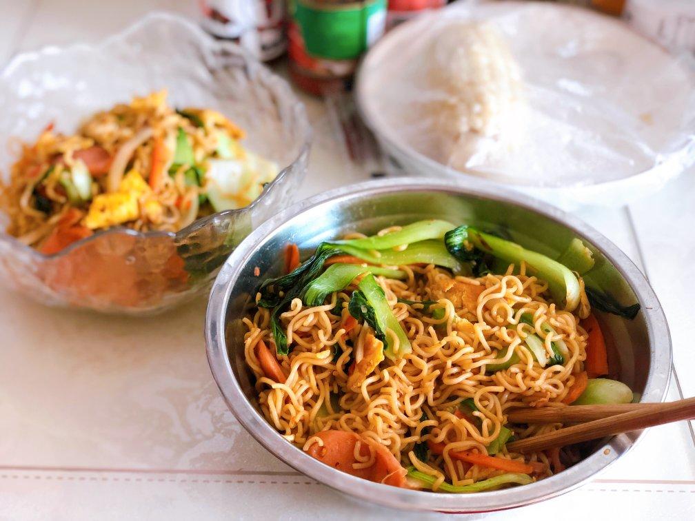 秒杀路边摊的炒方便面