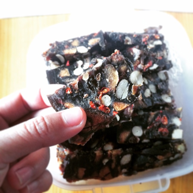 核桃桂圆芝麻红枣阿胶膏