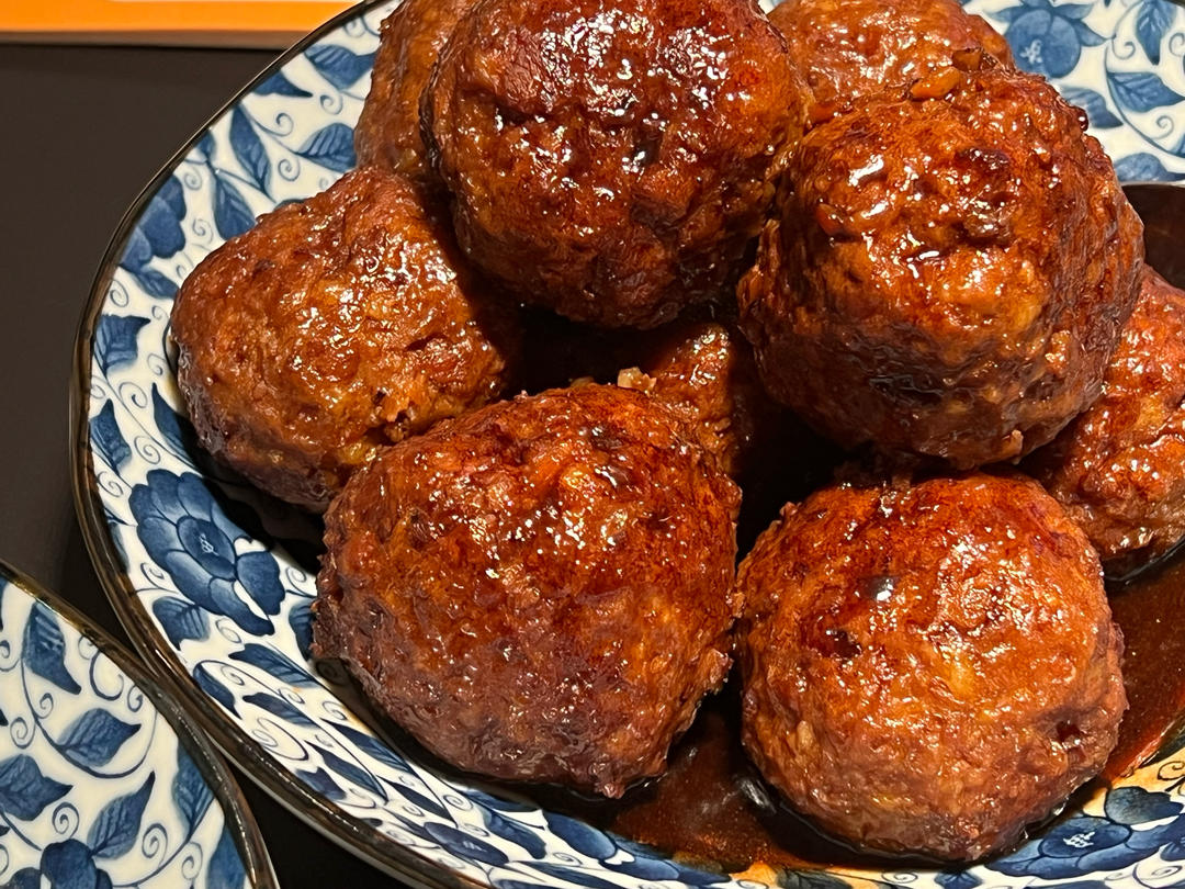 简单的红烧狮子头～拌饭太香了