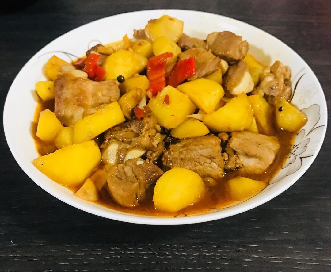 土豆烧排骨