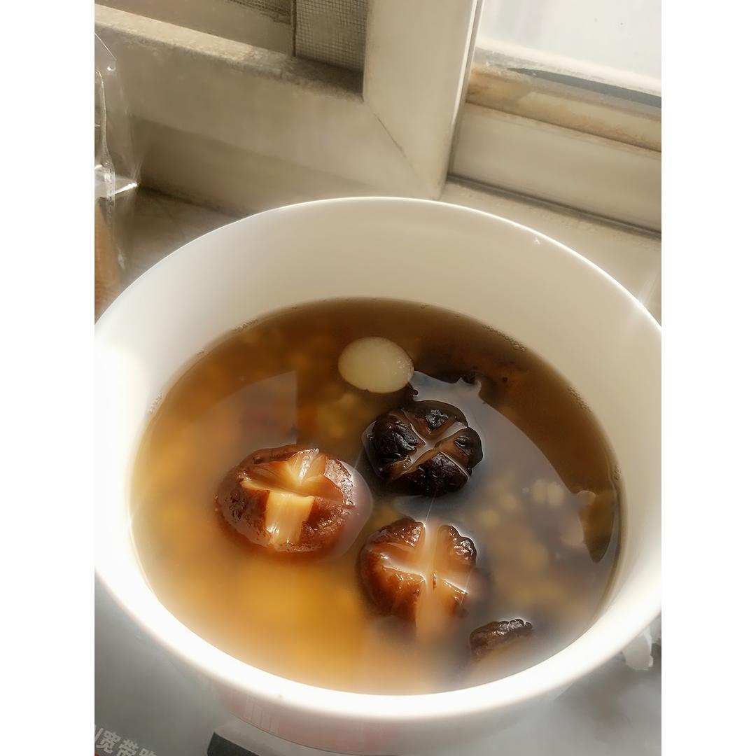 山药薏米蘑菇汤
