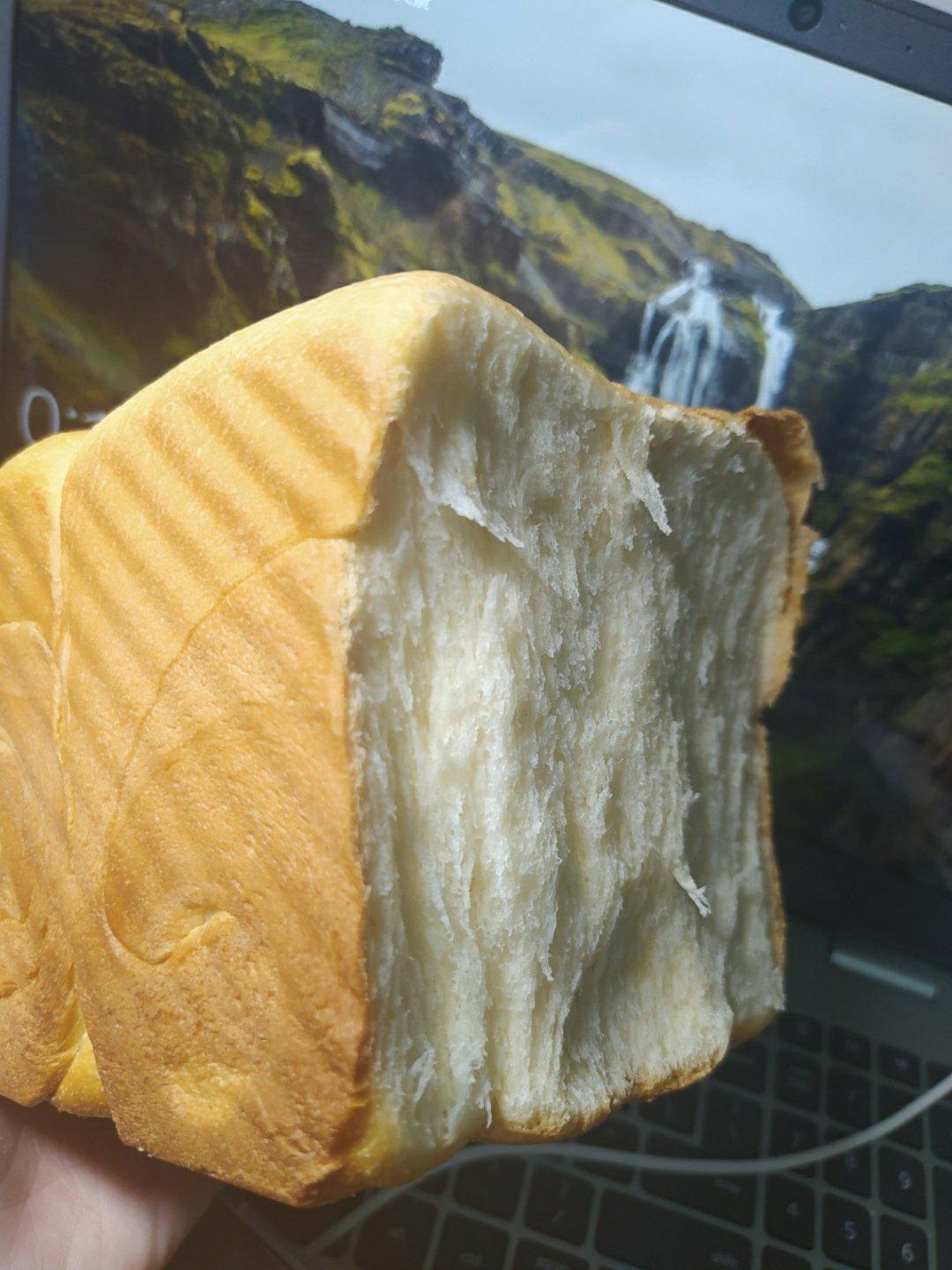 吐司，奶香手撕面包，超级香浓
