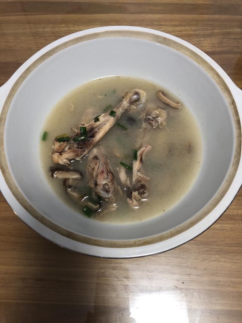 香菇鸡骨汤