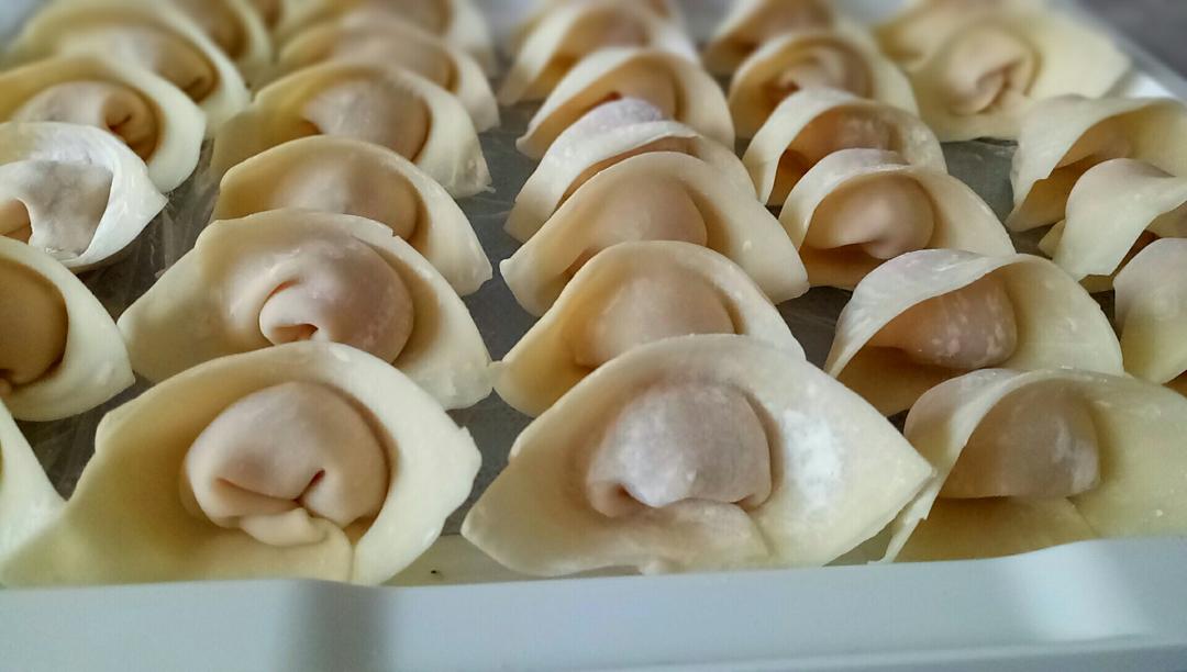 元宝馄饨的包法