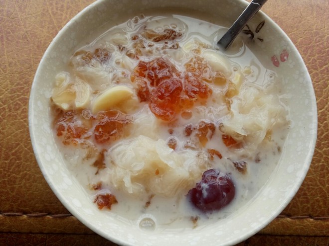 桃胶糖水的做法步骤图 桃胶糖水怎么做好吃 Ivy Fung 下厨房 桃胶糖水的做法步骤图 桃胶糖水怎么做好吃 Ivy Fung 下厨房