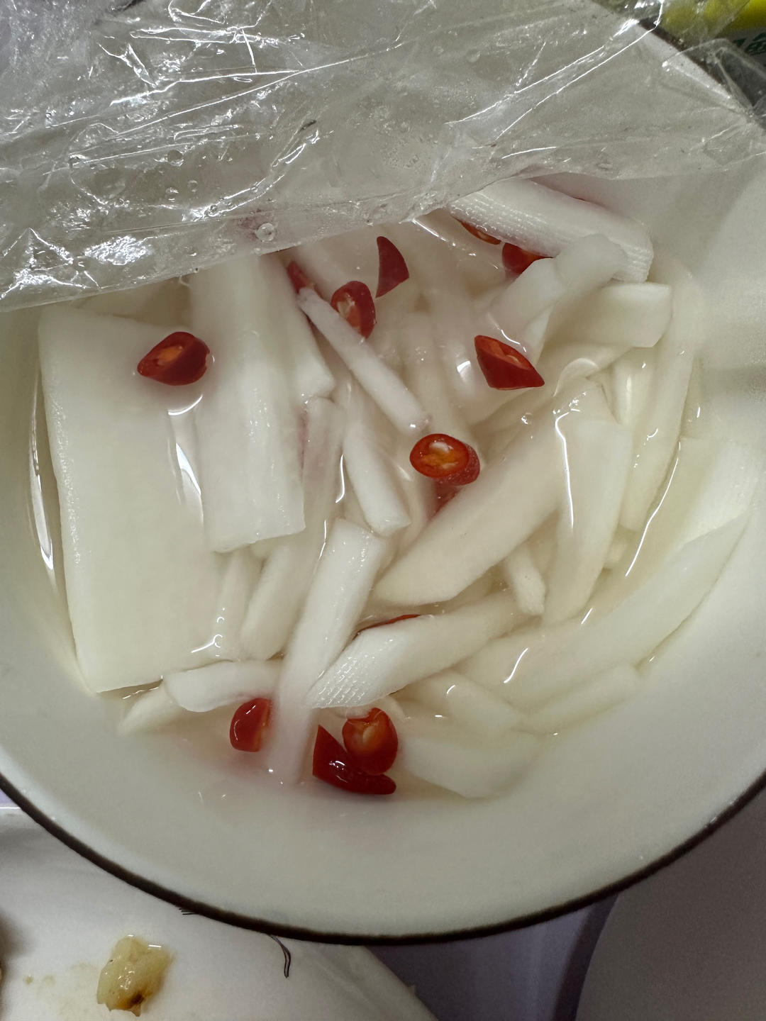 腌萝卜，酸甜爽口