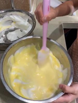 海苔肉松蛋糕寿司（后蛋法）的做法 步骤3