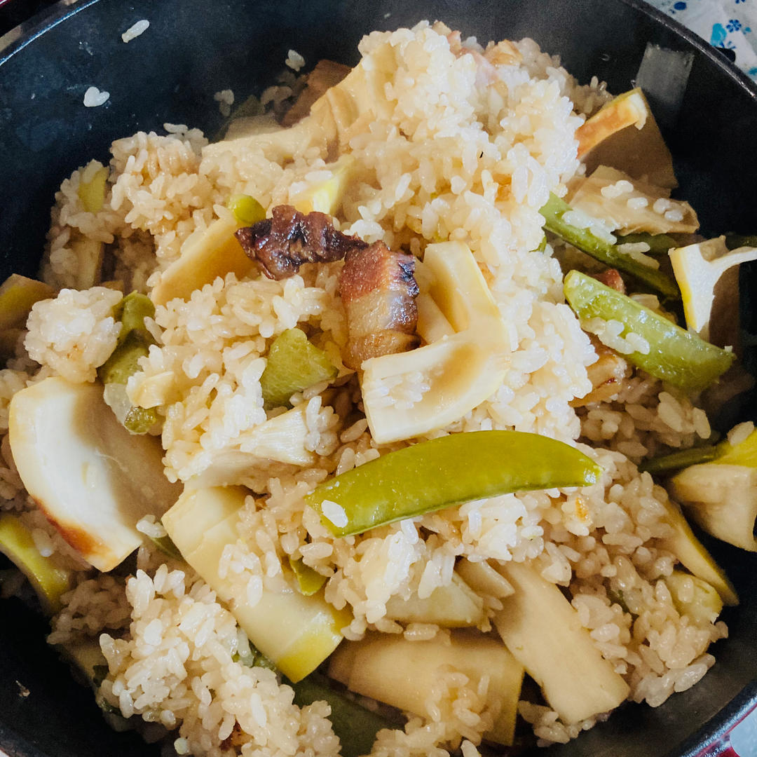 日式竹笋砂锅焖饭