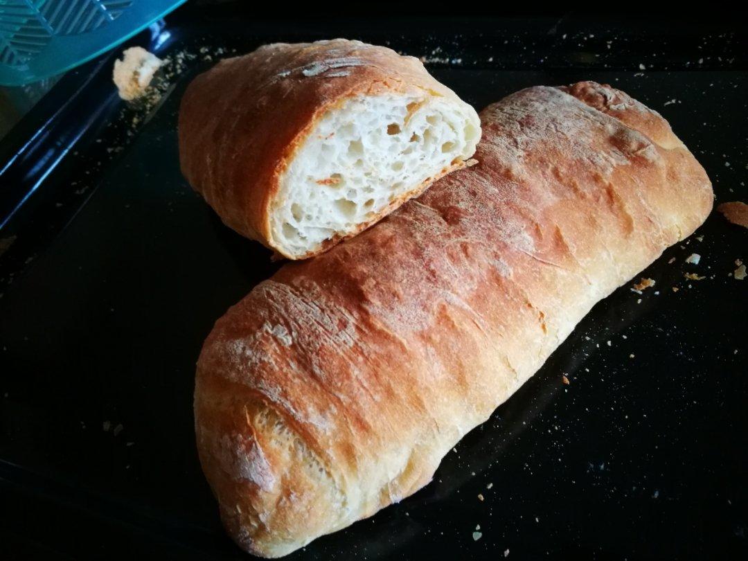 免揉意大利拖鞋面包ciabatta（吐血整理史上最全藤田千秋免揉欧包制作心得）