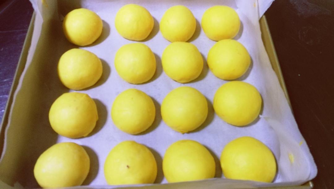 南瓜奶油小餐包（一次发酵）