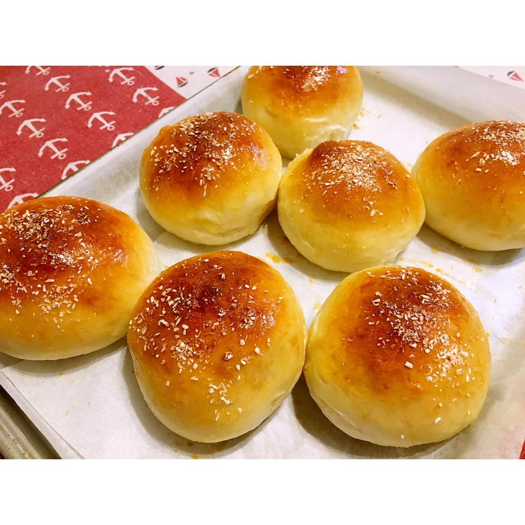 椰蓉奶酥面包