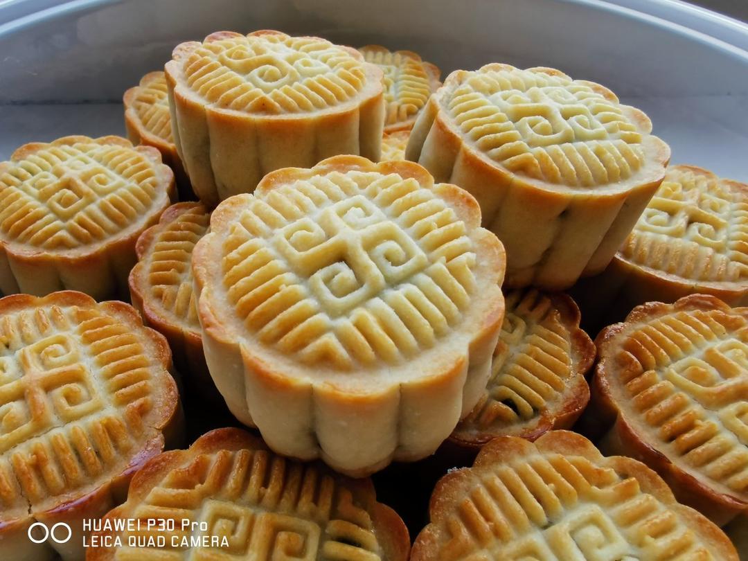五仁月饼：“我太难了！”