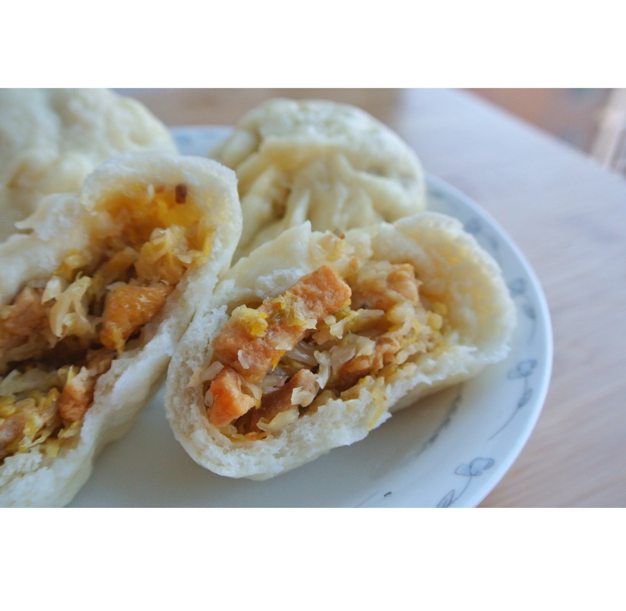 花凉凉做的酸菜油梭子包子