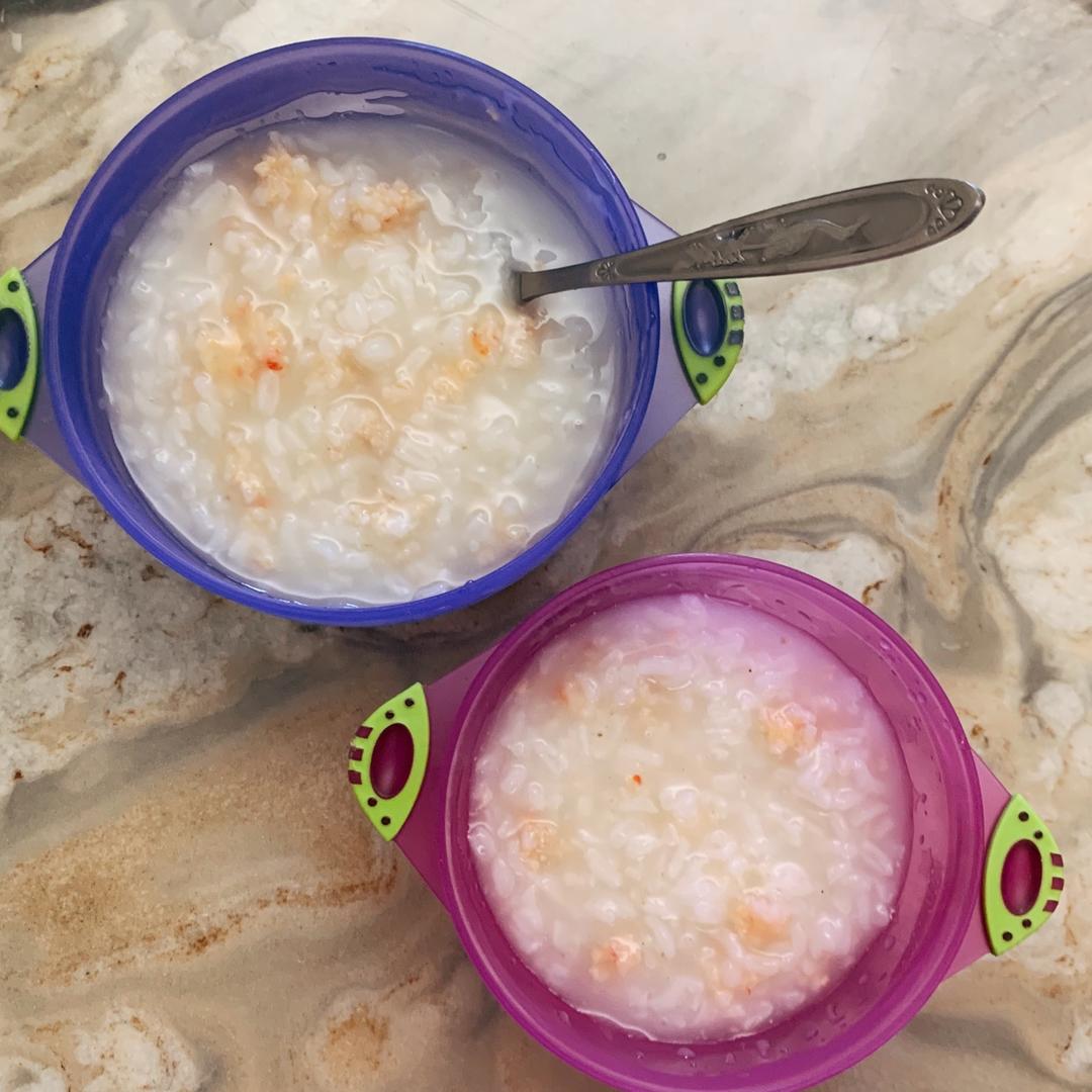 皮卡宝宝爱吃饭