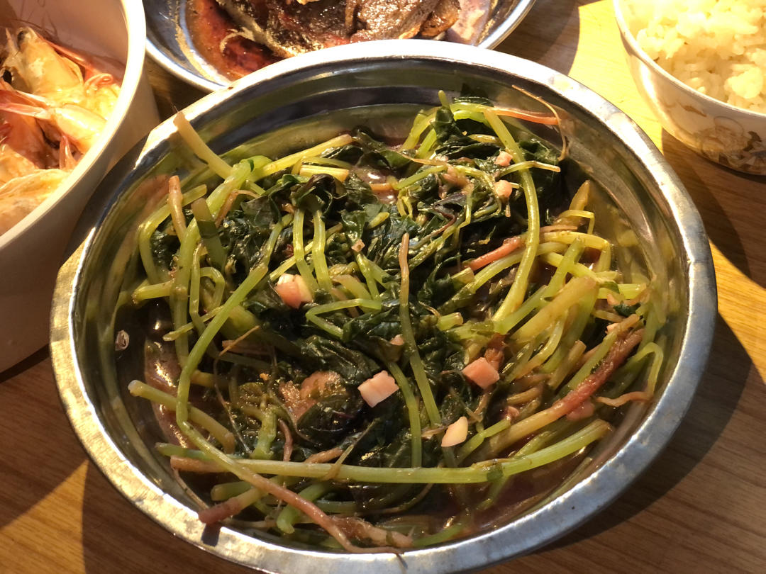 蒜茸炒红苋菜