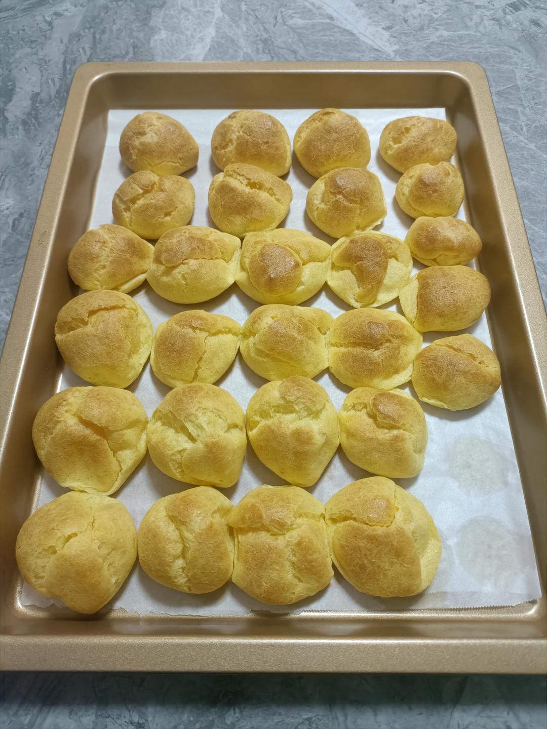 简单易成功的奶油小泡芙做法