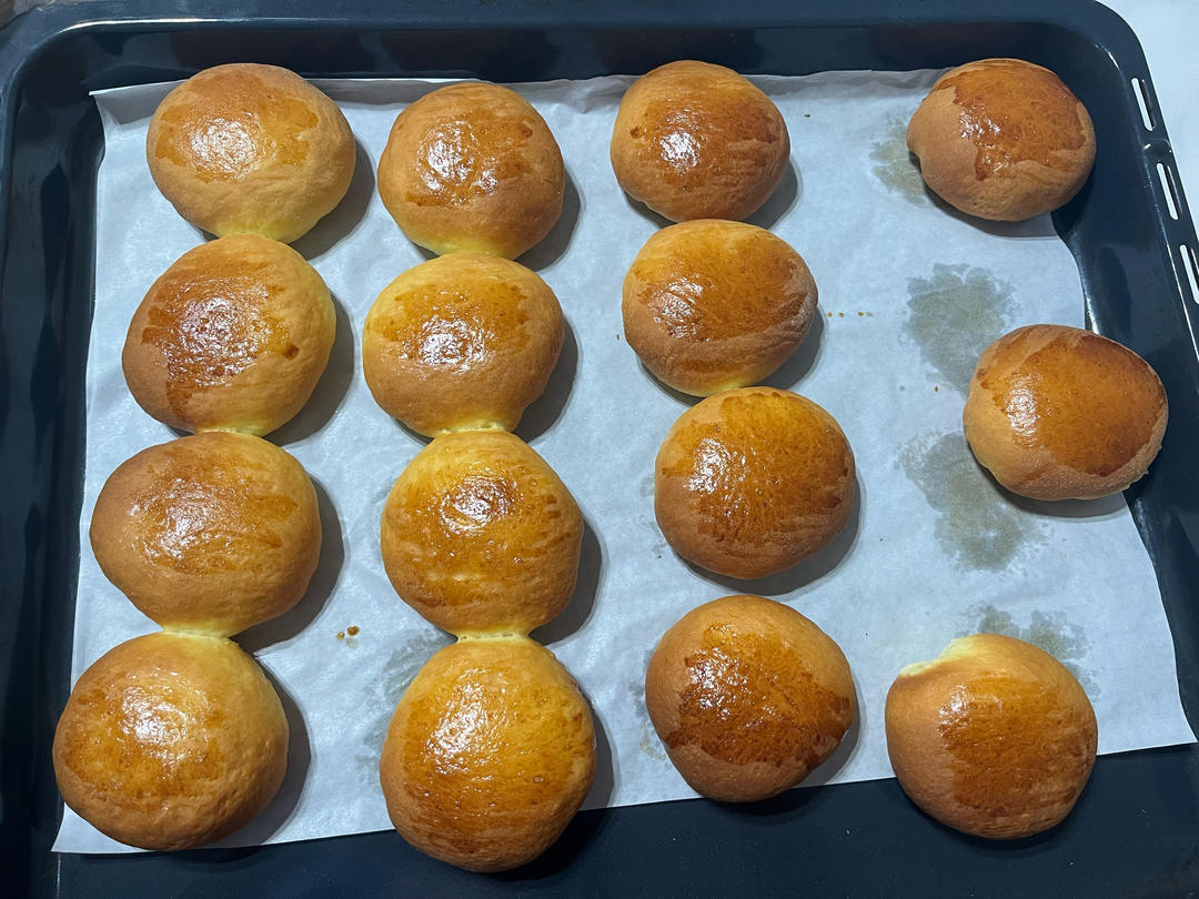 椰蓉奶香小餐包