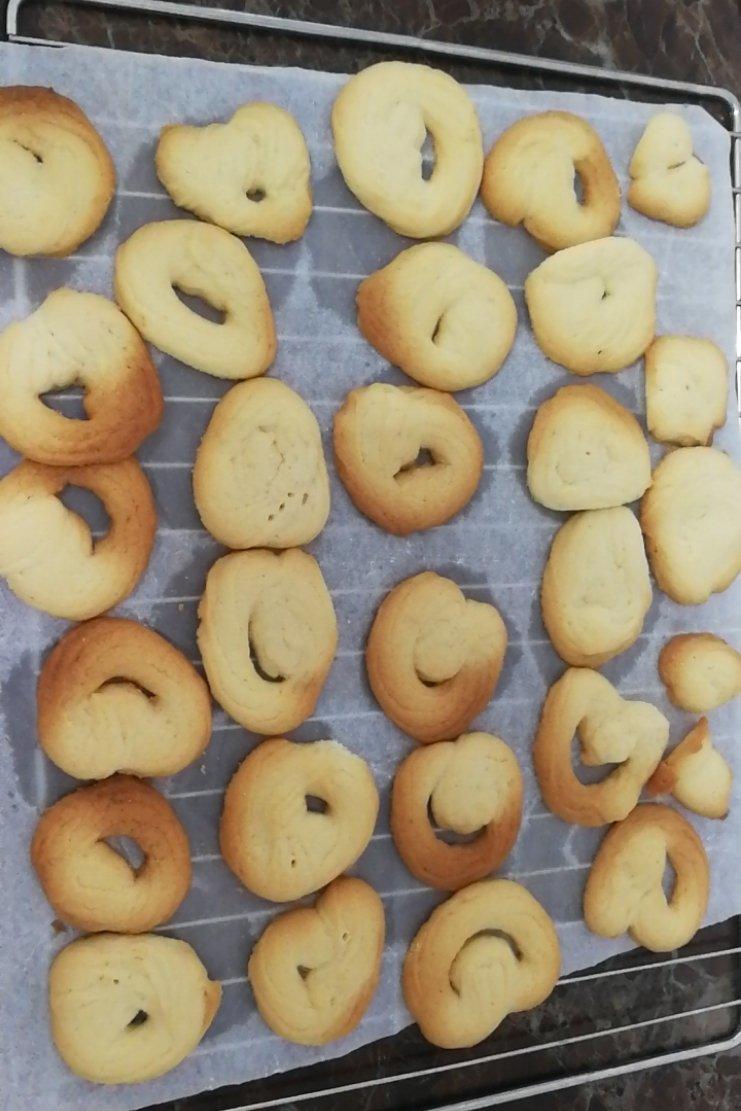 曲奇饼干的做法（烤箱做曲奇）