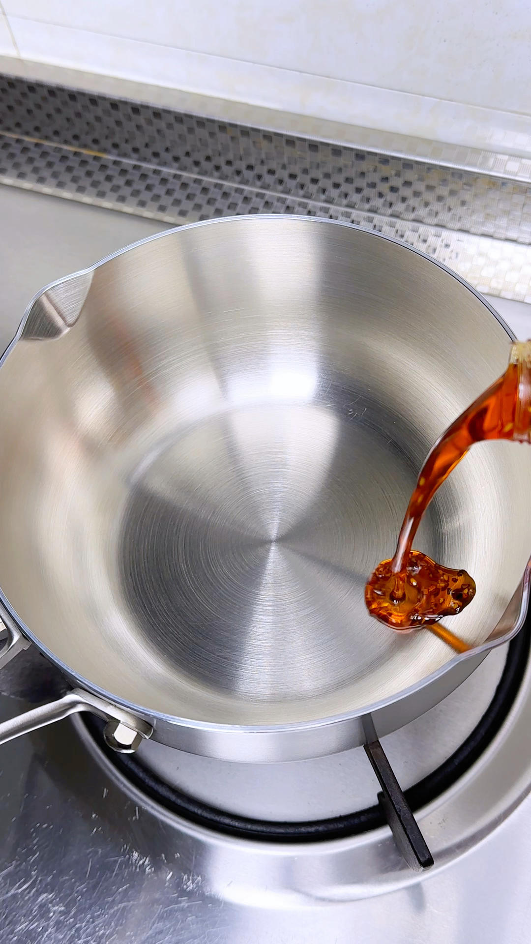 老陈醋酸辣牛肉面