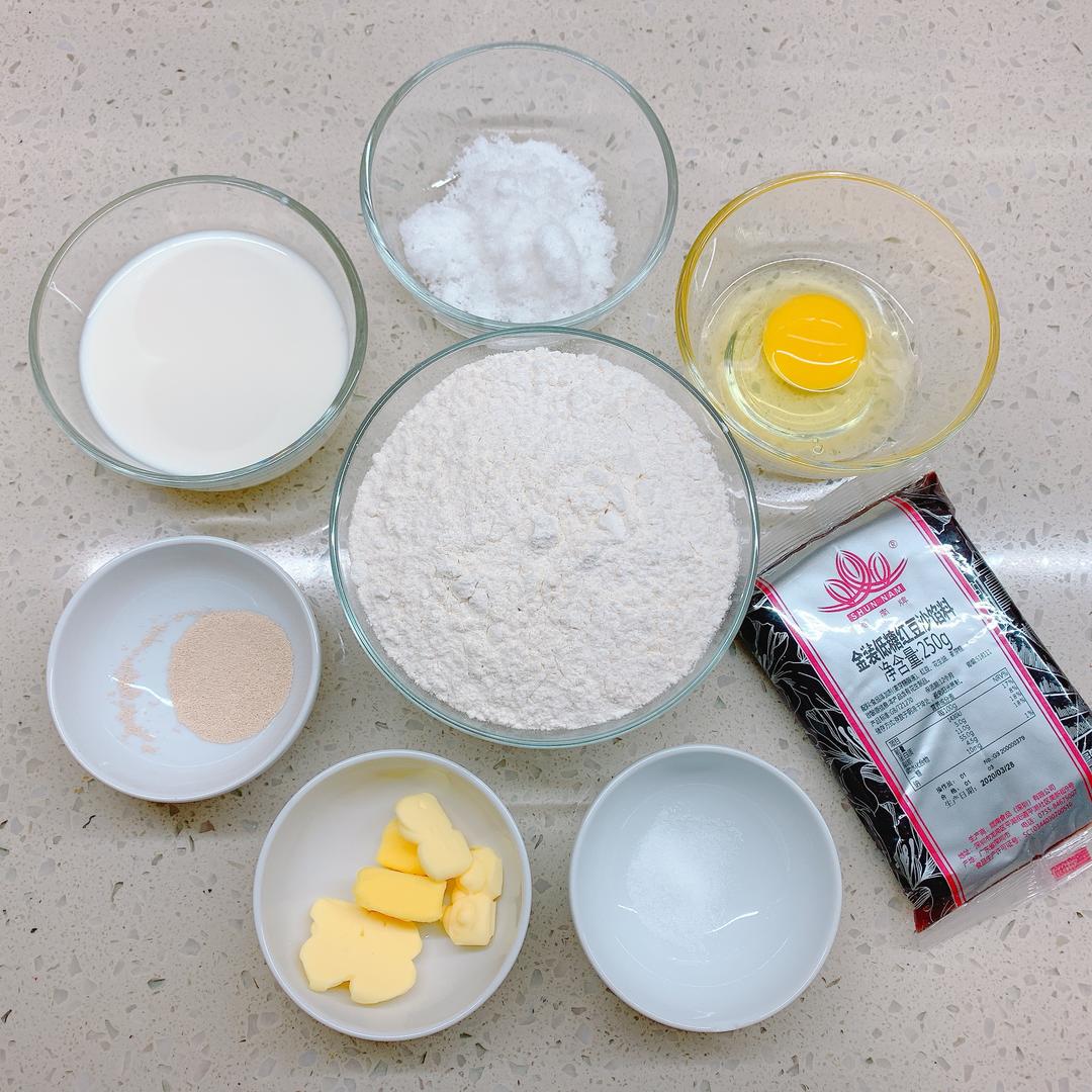 纯奶手撕吐司的做法 步骤1