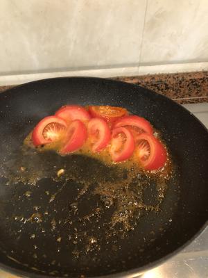 番茄炒厄瓜多尔白虾的做法 步骤2