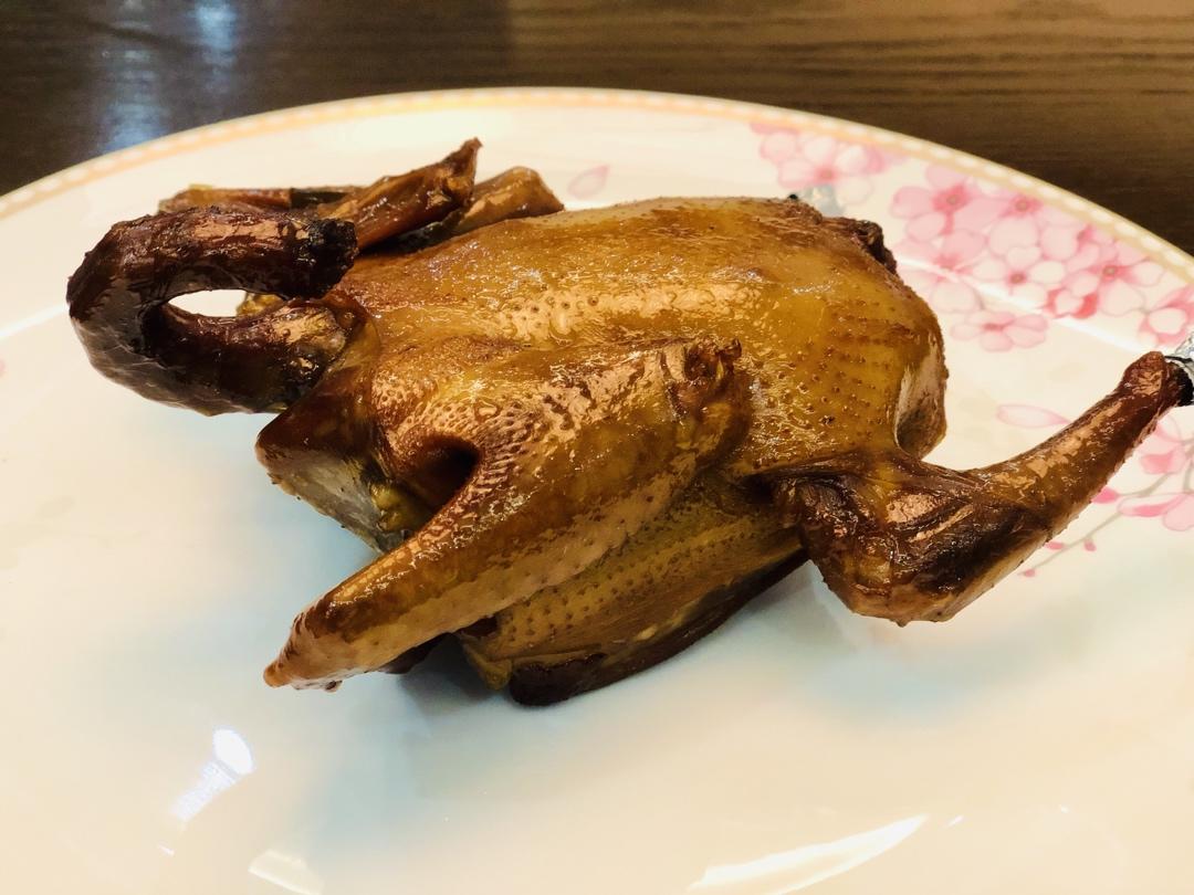 豉油皇乳鸽