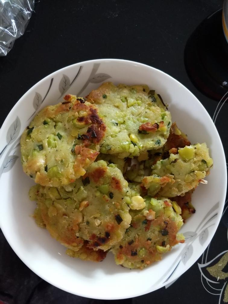 美味蚕豆饼~又到吃蚕豆的季节啦