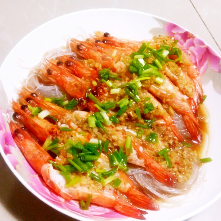 翅膀痕迹66做的蒜蓉粉丝蒸虾