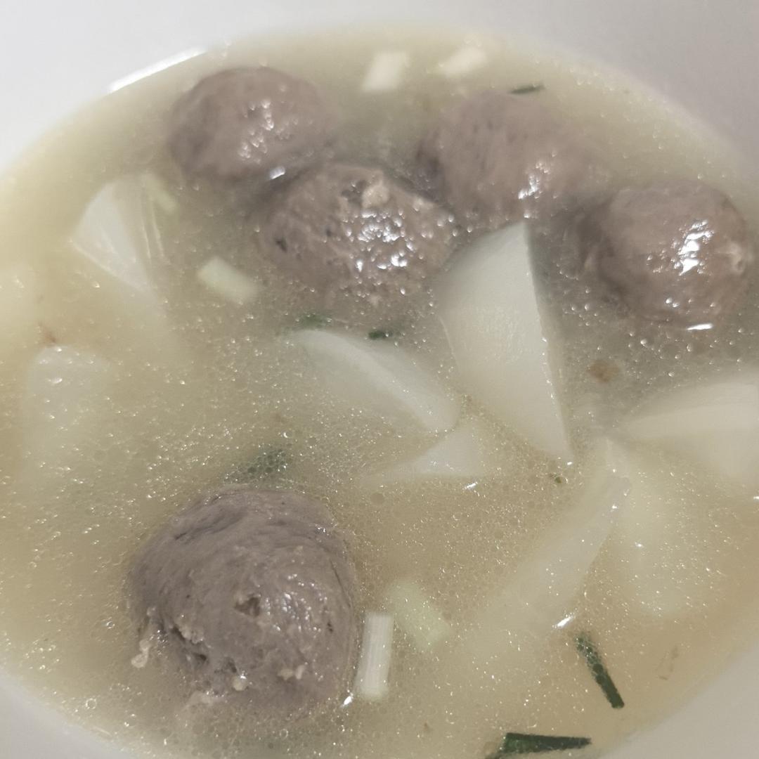 牛肉丸子萝卜汤，简单易做的鲜美味道