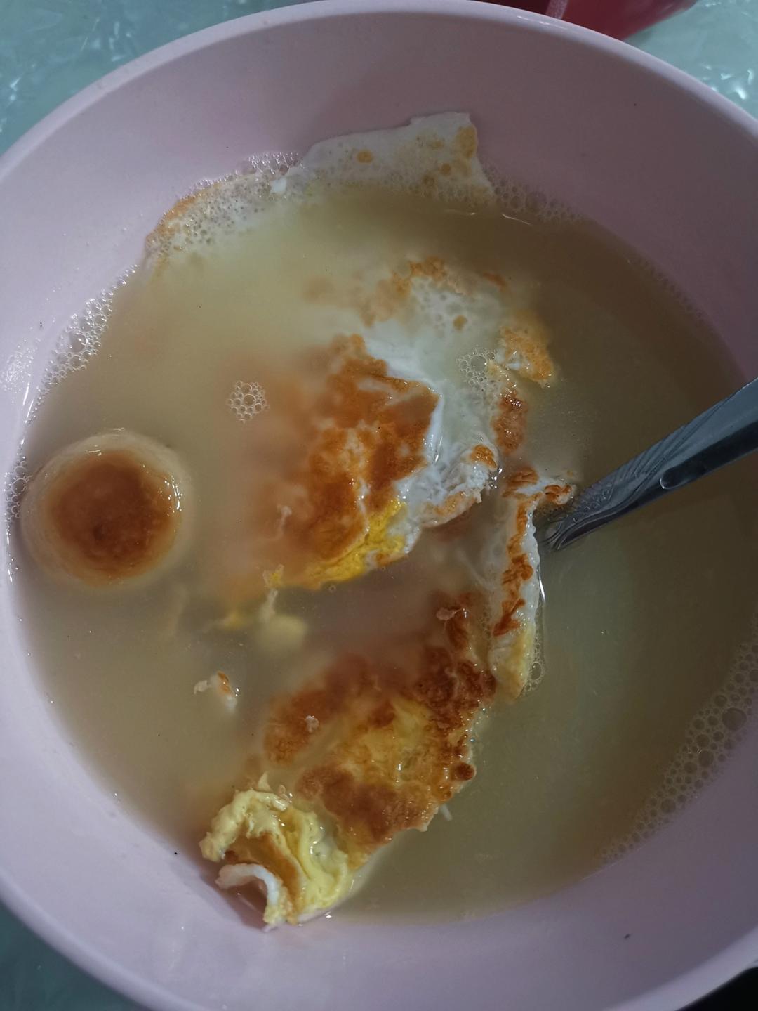 口蘑煎蛋汤