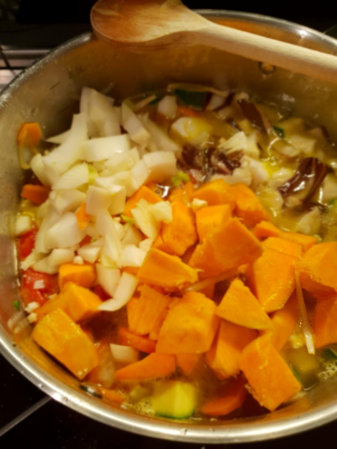 意式蔬菜汤-Minestrone的做法 步骤3