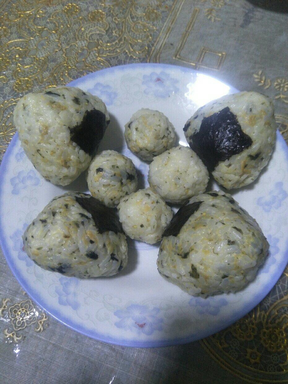 紫菜饭团