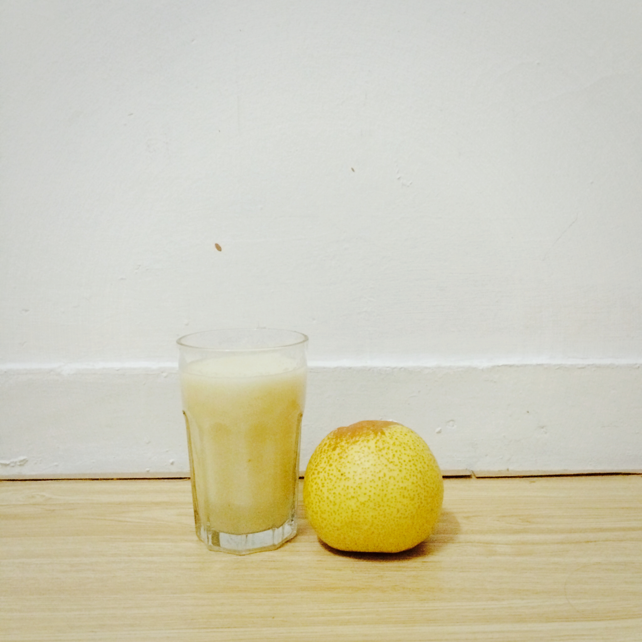 鲜榨梨汁