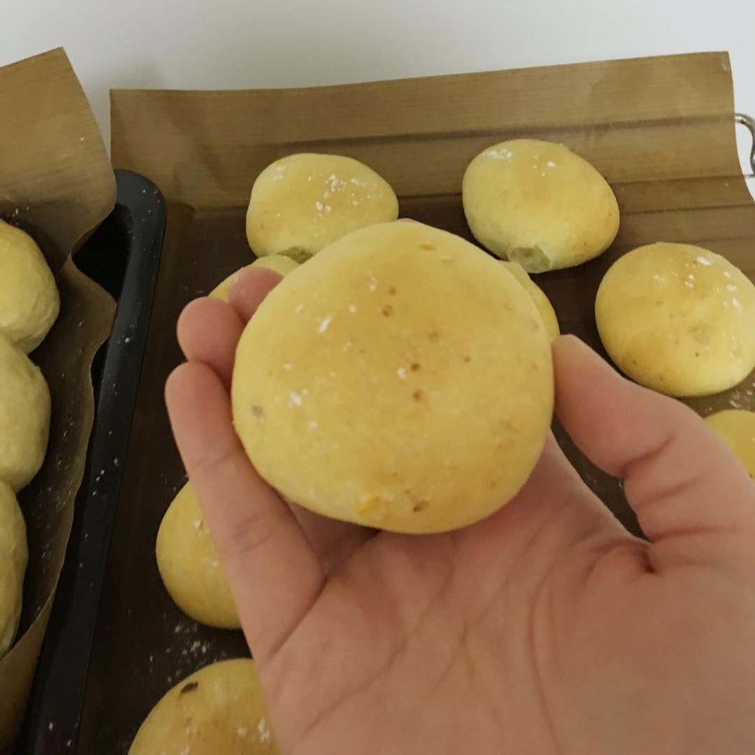 迷你土豆香葱餐包