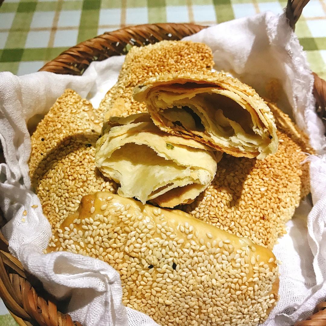 咸味牛舌饼~葱香芝麻小烧饼