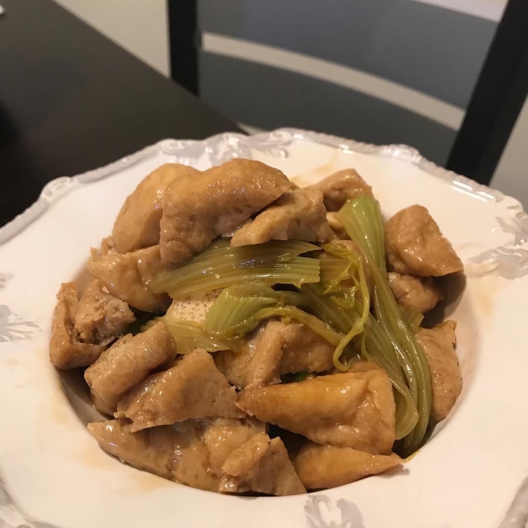 油豆腐丁炒青椒
