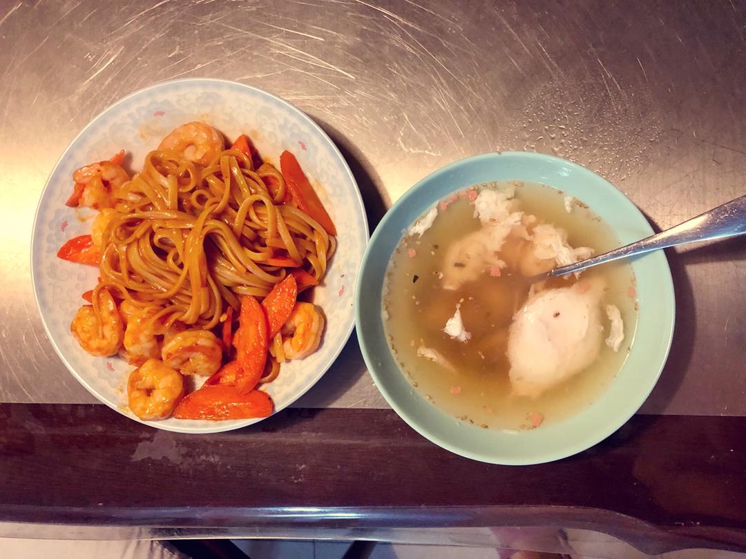 蕃茄蘑菇肉酱意大利面