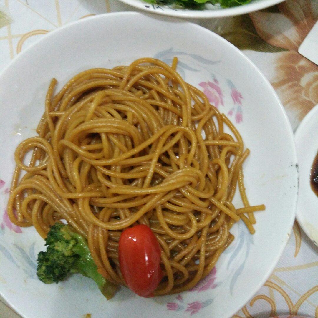 番茄肉酱意大利面