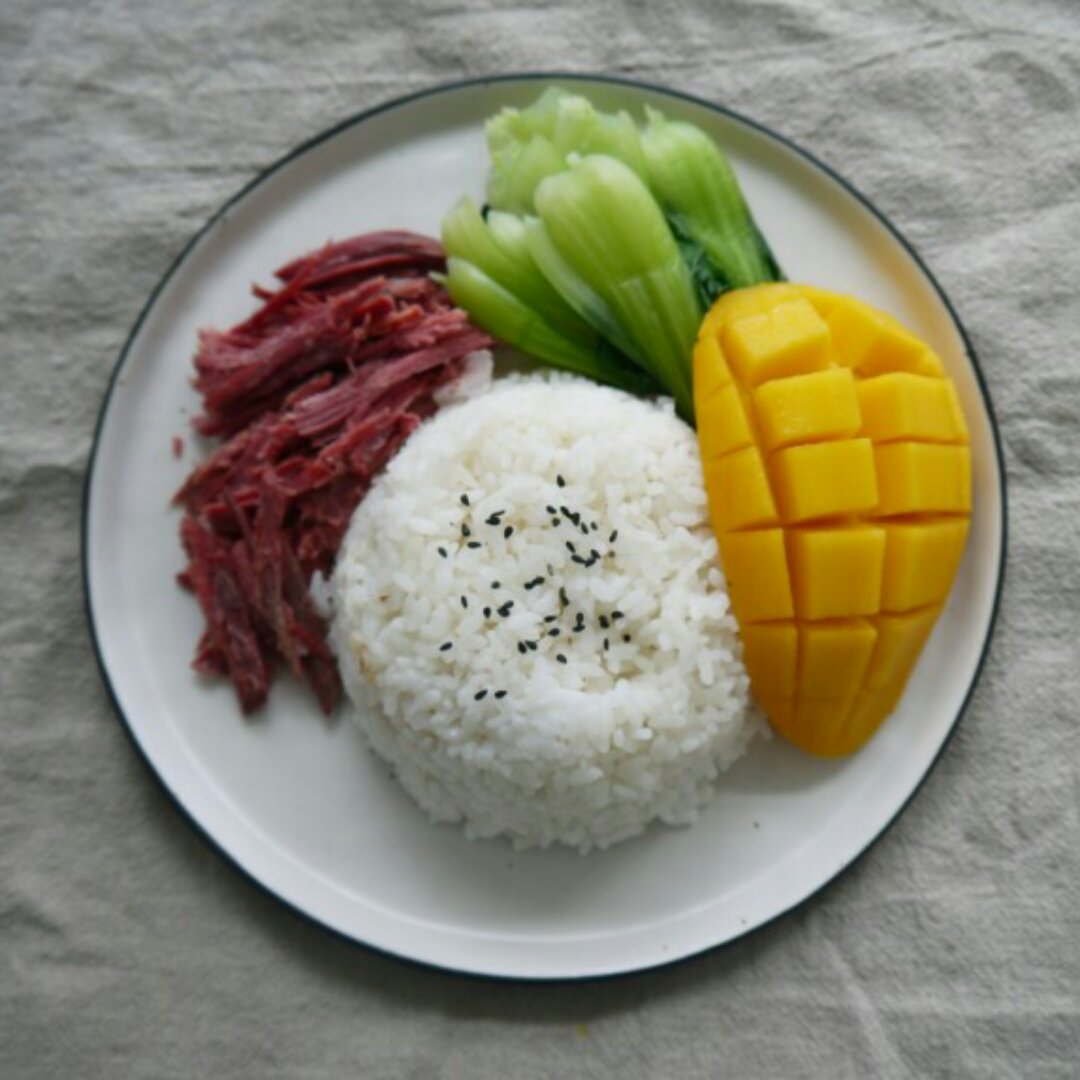 椰浆芒果糯米饭
