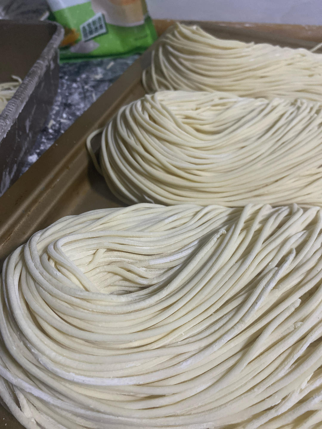 咸菜肉丝鸡蛋面